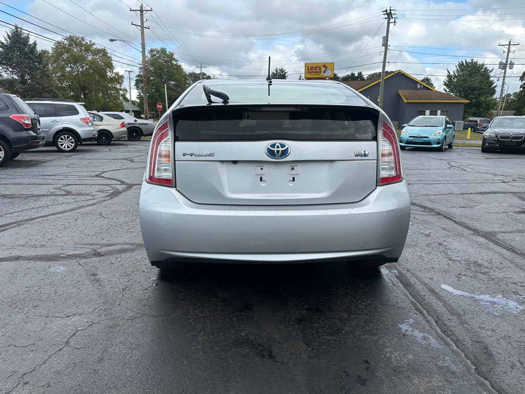 2015 Toyota Prius Image 8