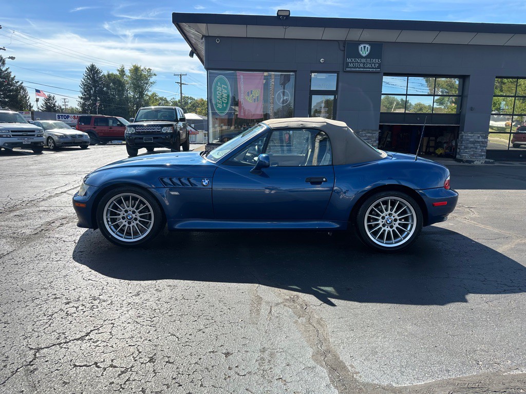 2001 BMW Z3 Image 2
