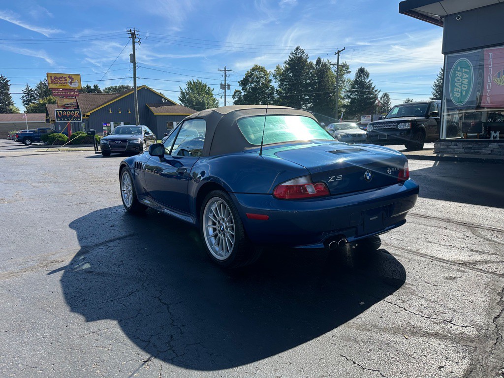2001 BMW Z3 Image 3