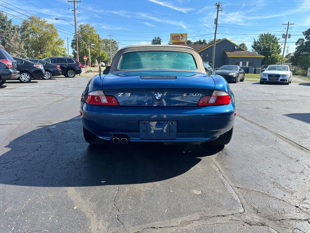 2001 BMW Z3 Image 8
