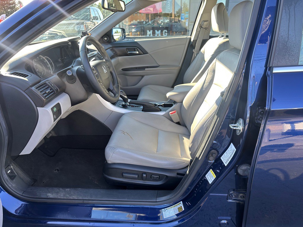 2014 Honda Accord Image 12