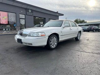 Image for 2004 Lincoln Town Car Ultimate ID: 6938194