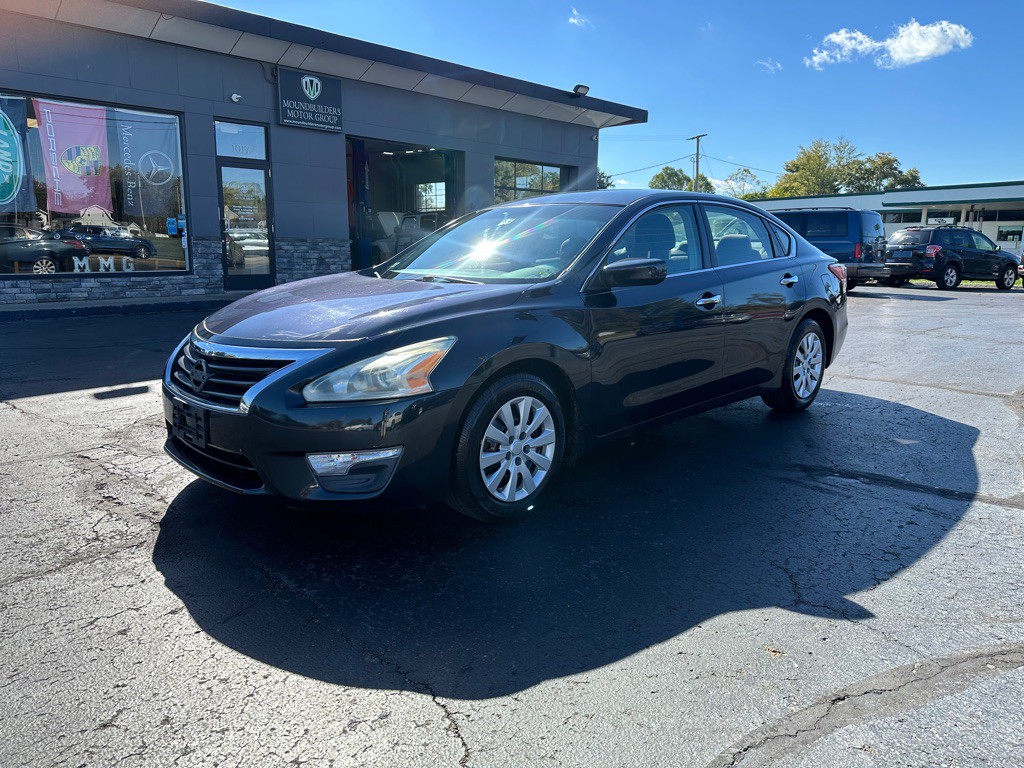 2013 Nissan Altima Image 1