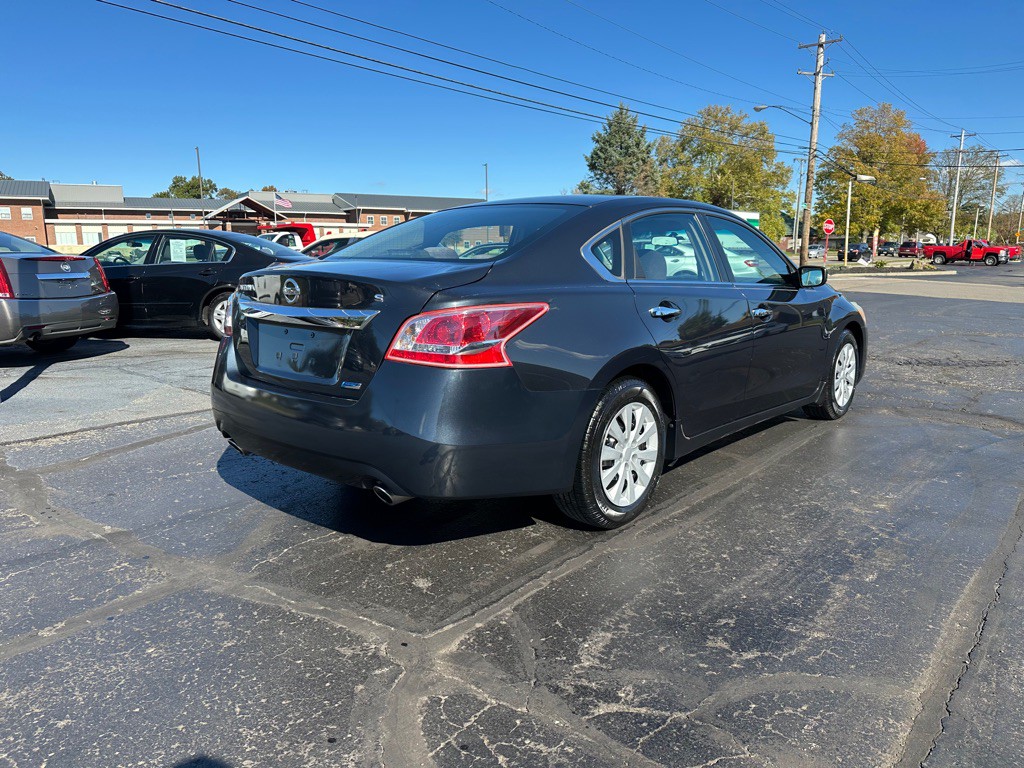 2013 Nissan Altima Image 6