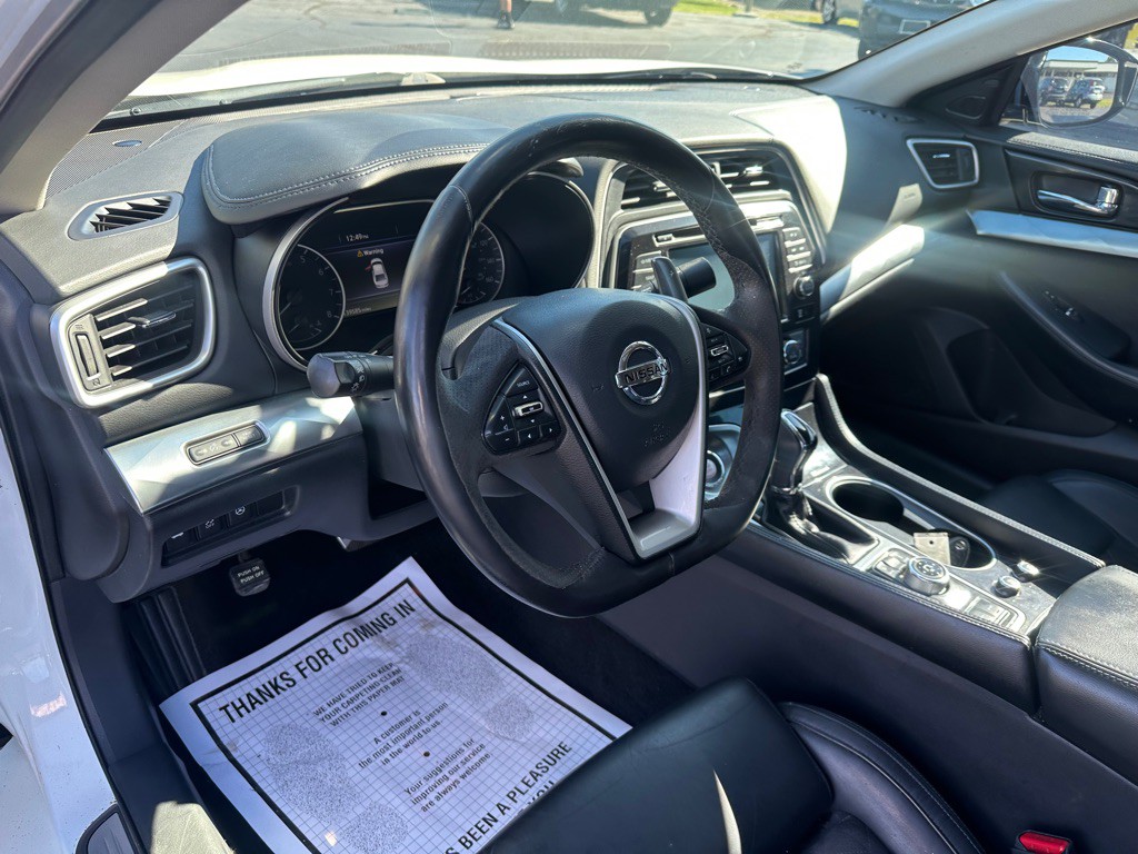 2016 Nissan Maxima Image 13