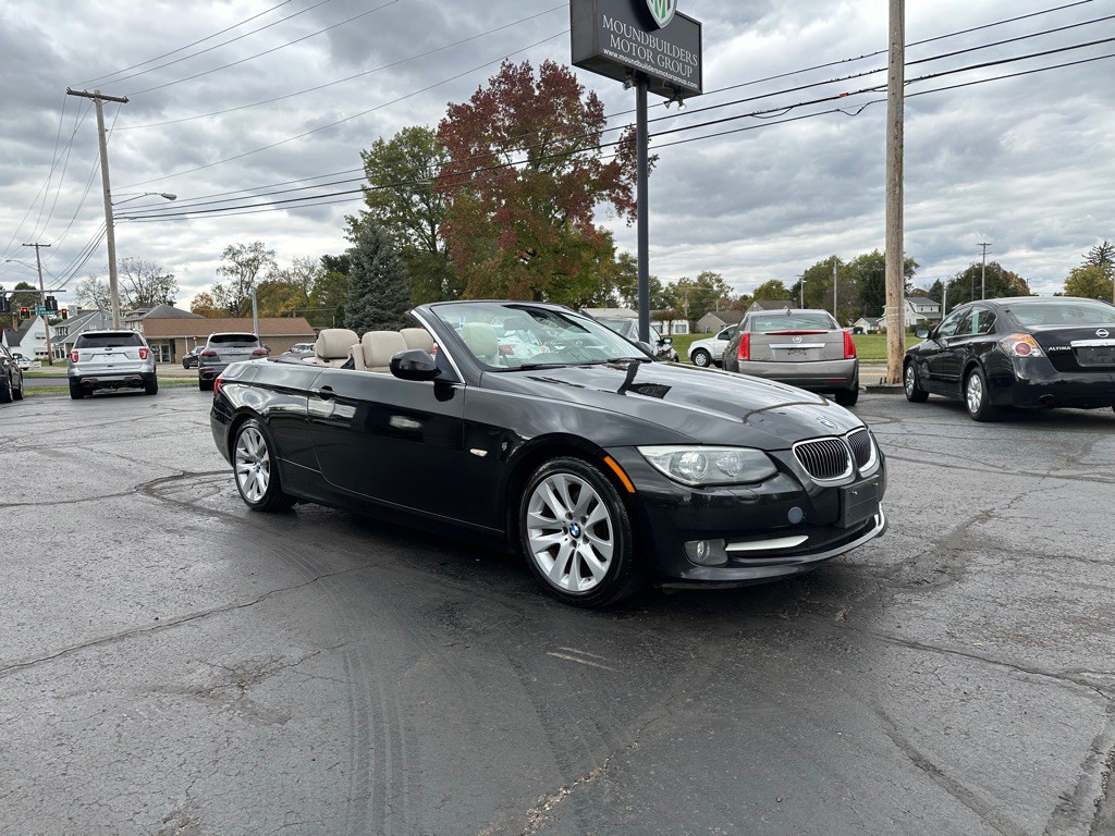 2012 BMW 3 Series Image 4