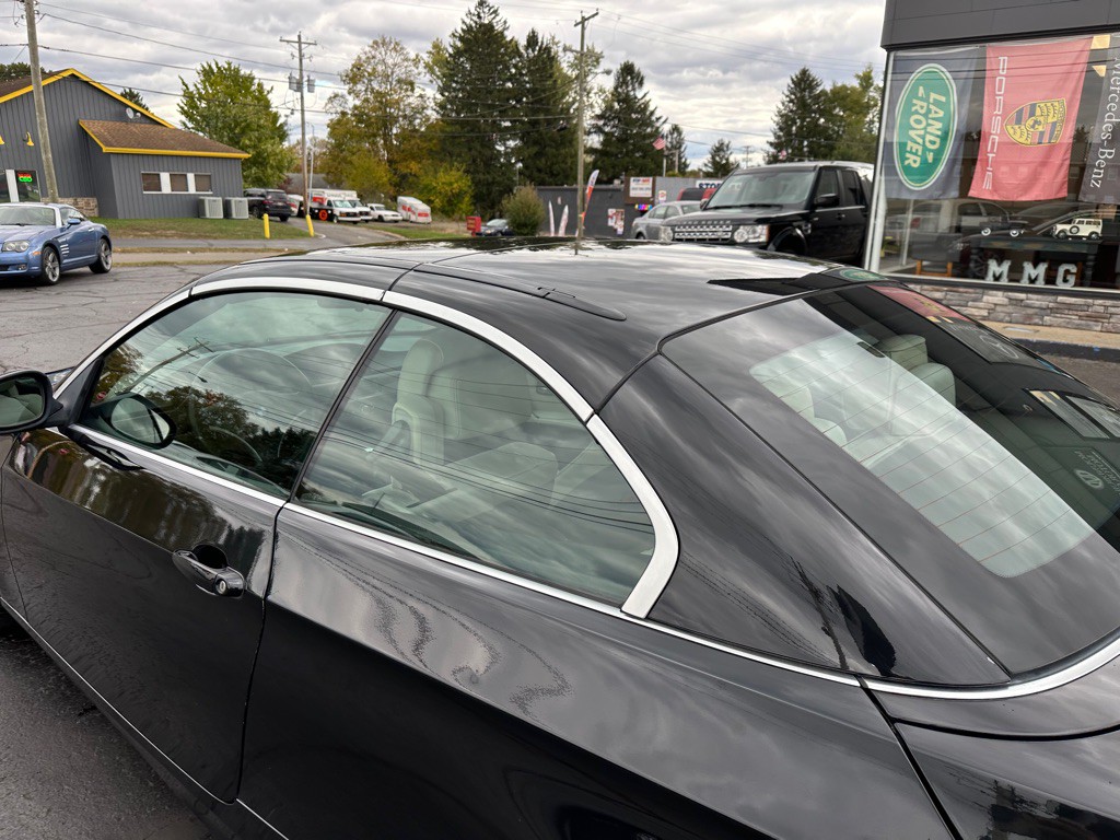 2012 BMW 3 Series Image 20