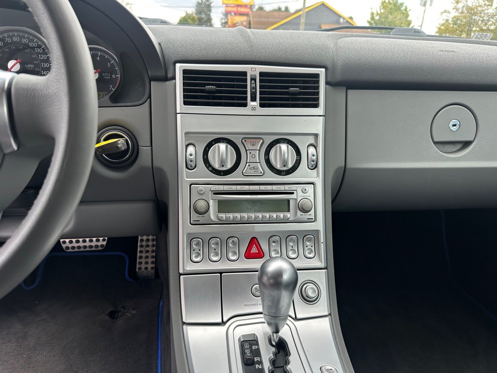 2006 Chrysler Crossfire Image 14