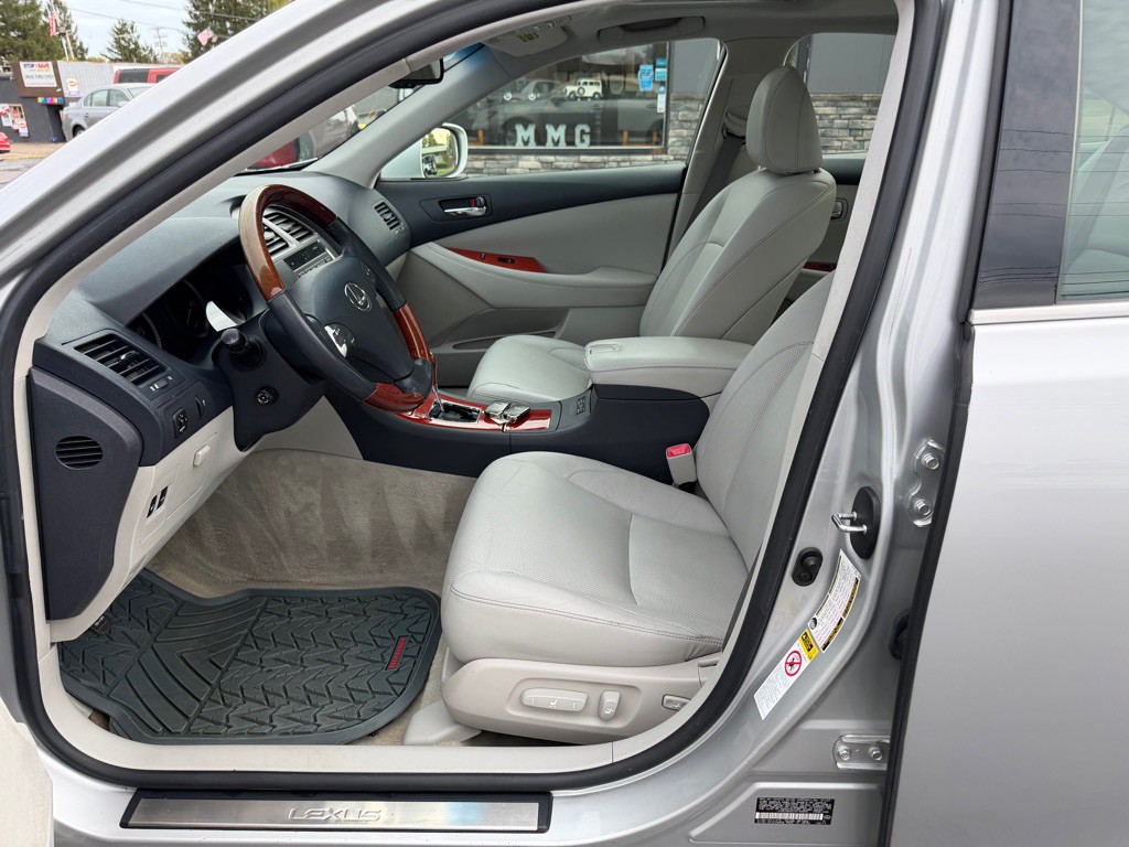 2007 Lexus ES 350 Image 12