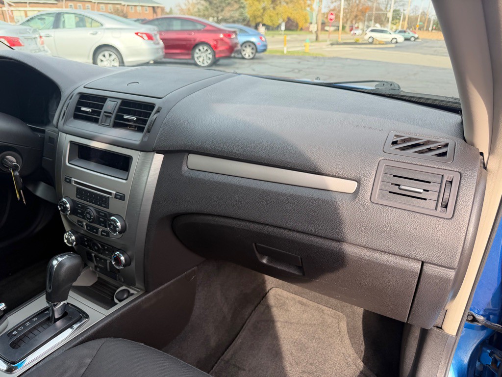 2012 Ford Fusion Image 11