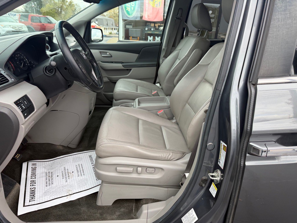 2013 Honda Odyssey Image 12