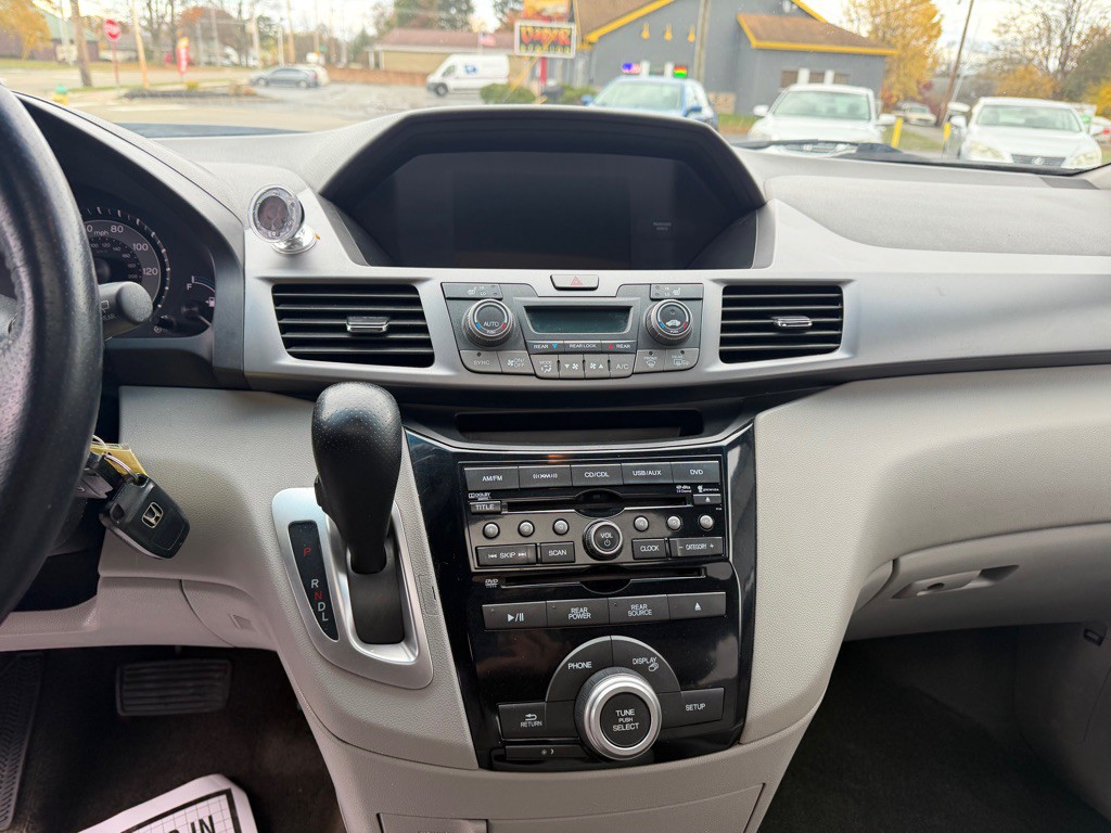 2013 Honda Odyssey Image 14