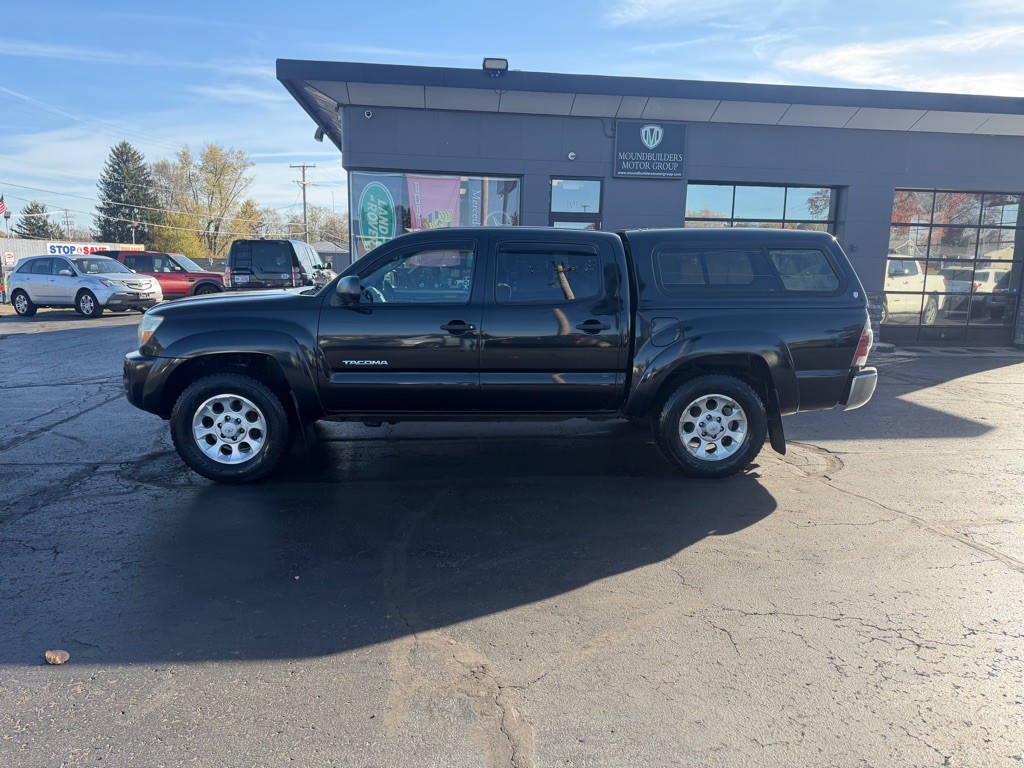 2010 Toyota Tacoma Image 2