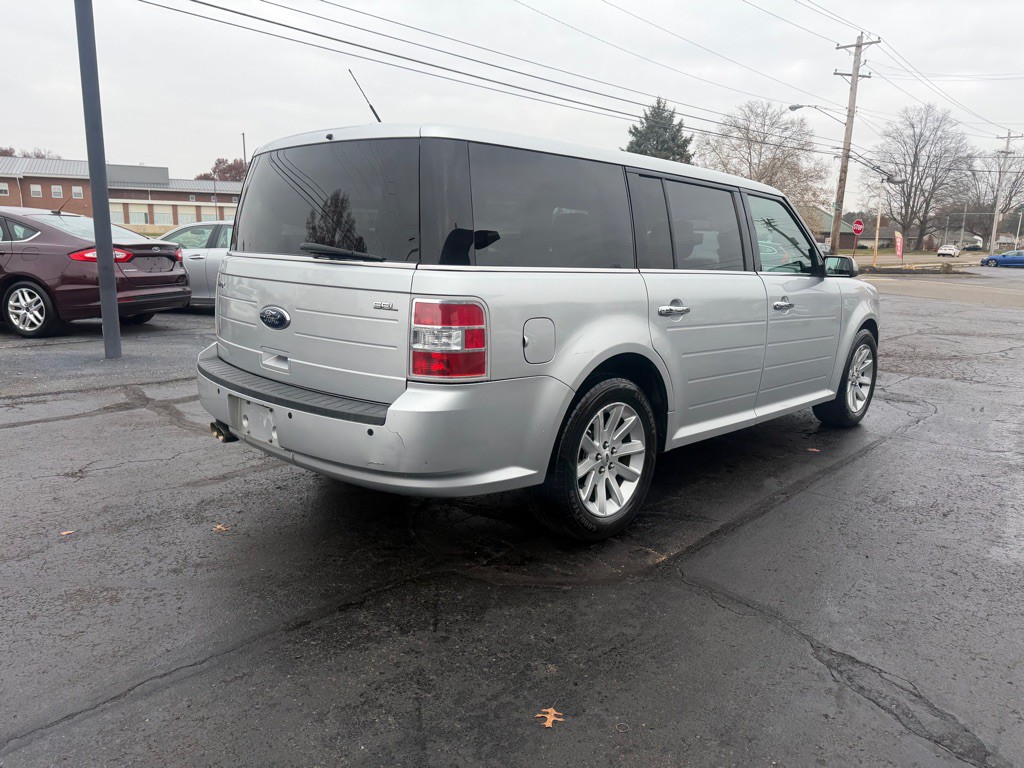 2010 Ford Flex Image 6