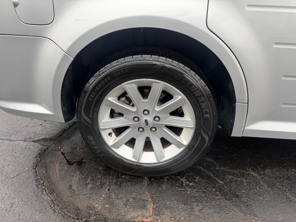 2010 Ford Flex Image 9