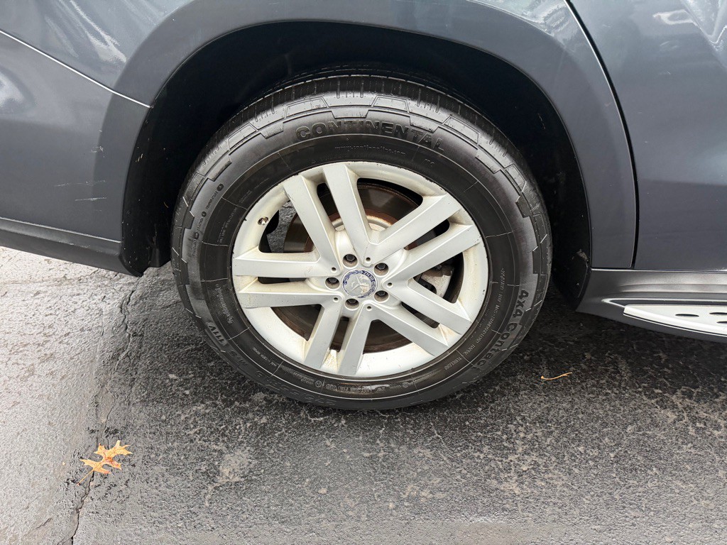 2016 Mercedes-Benz GL-Class Image 9