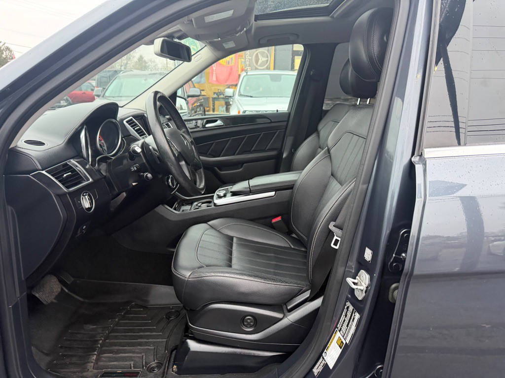 2016 Mercedes-Benz GL-Class Image 12