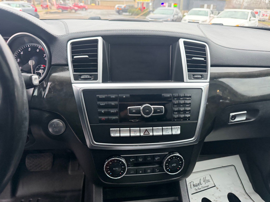 2016 Mercedes-Benz GL-Class Image 14