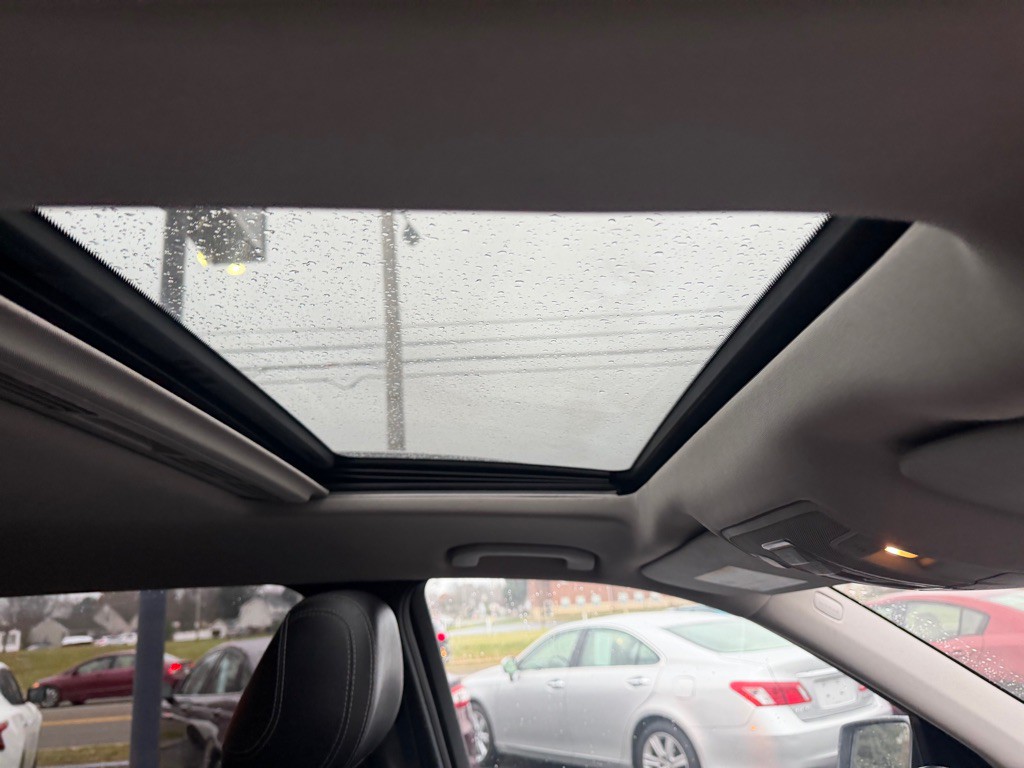 2016 Mercedes-Benz GL-Class Image 16