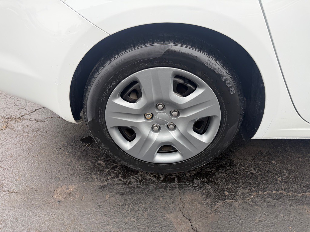 2015 Dodge Dart Image 9