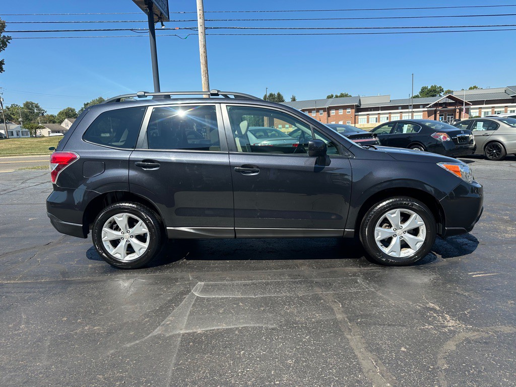 2016 Subaru Forester Image 5