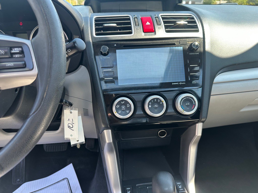 2016 Subaru Forester Image 14