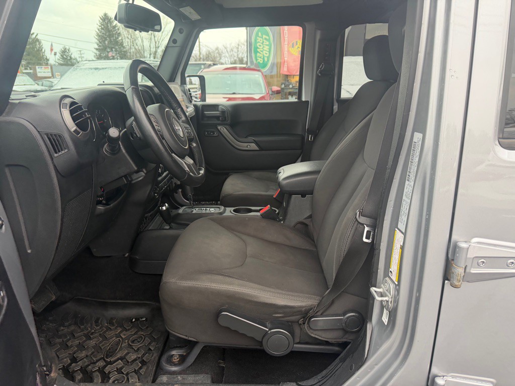 2015 Jeep Wrangler Unlimited Image 12