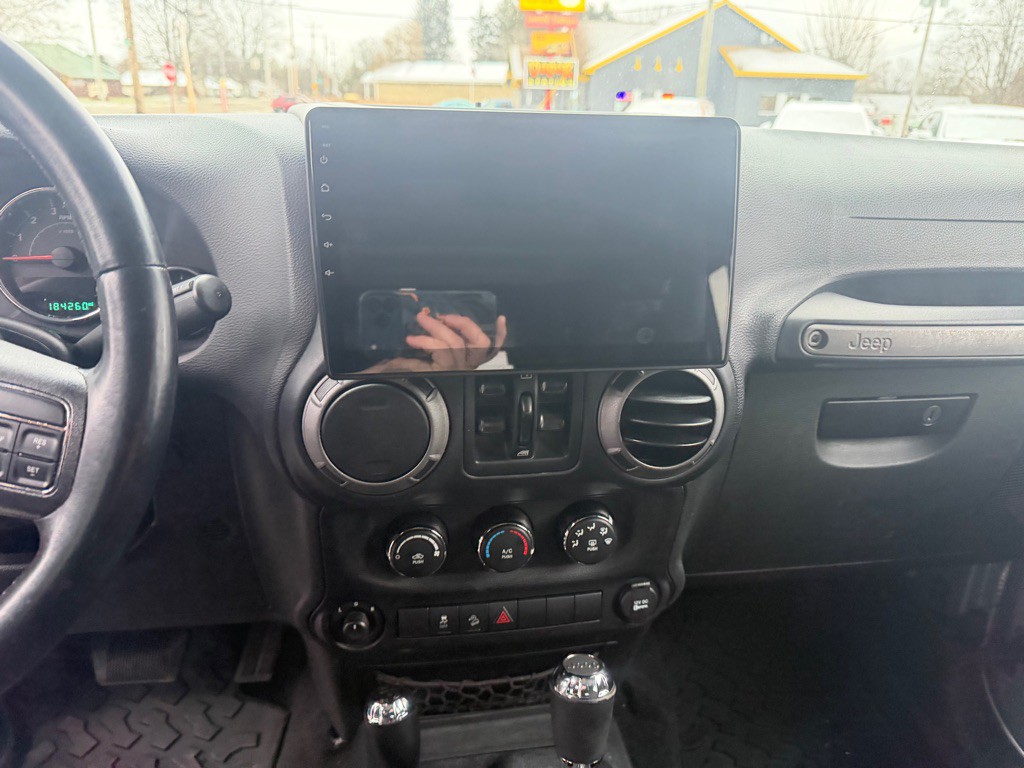 2015 Jeep Wrangler Unlimited Image 14