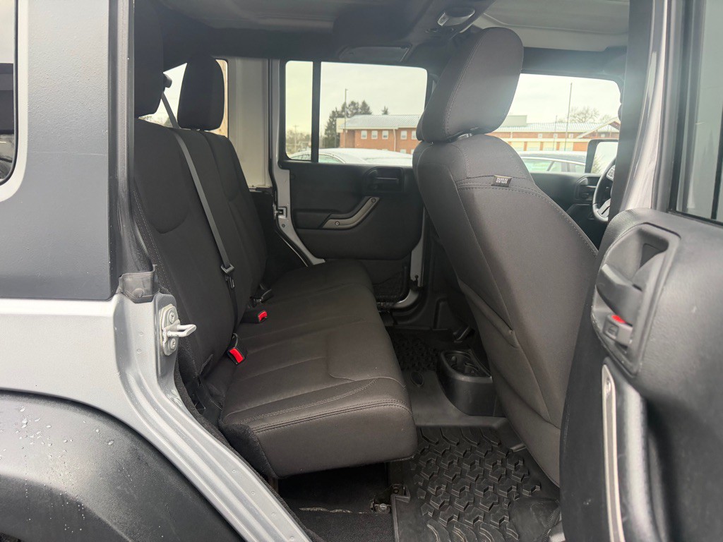 2015 Jeep Wrangler Unlimited Image 15