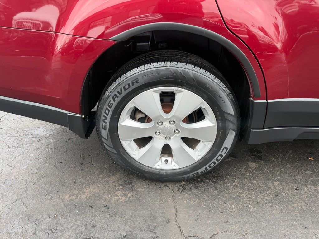 2011 Subaru Outback Image 9