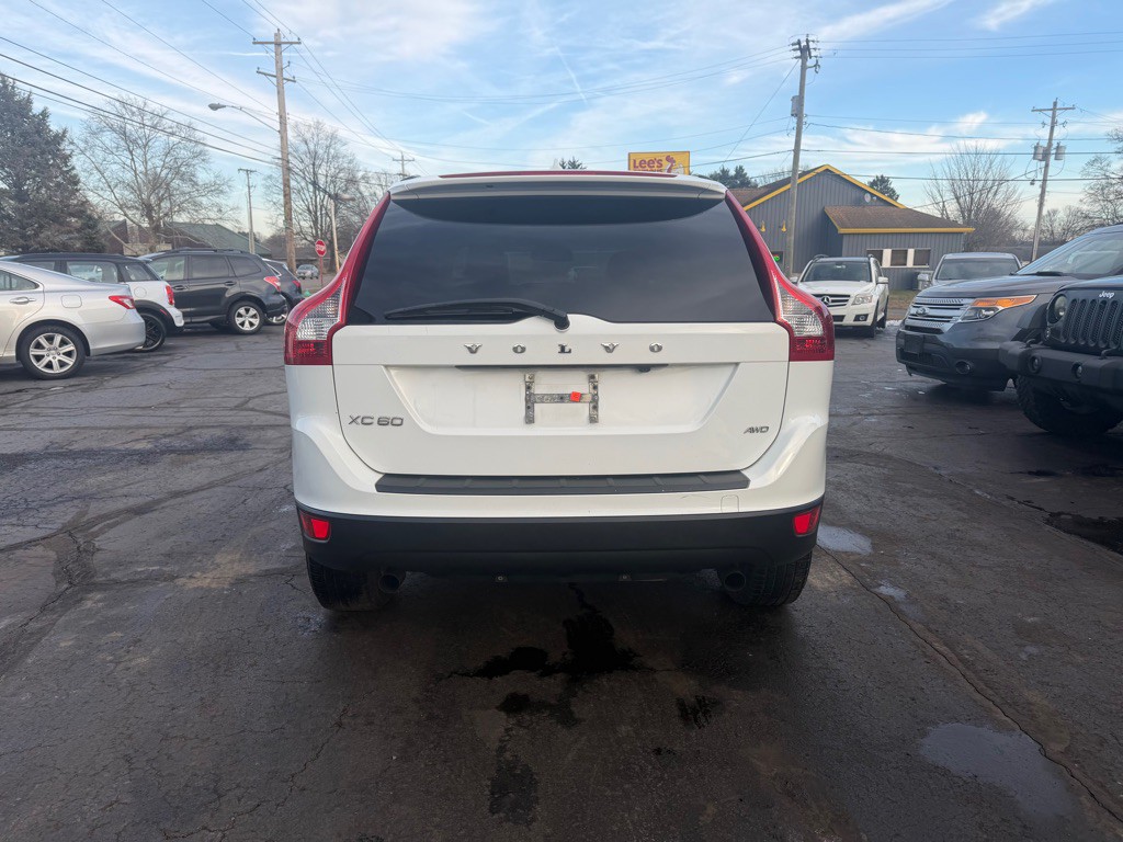 2011 Volvo XC60 Image 8