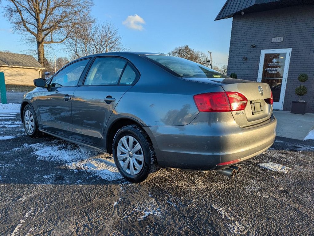 2012 Volkswagen Jetta Image 3