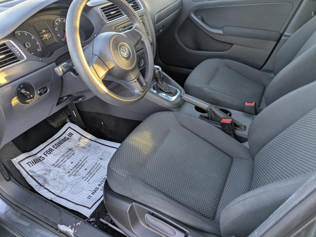 2012 Volkswagen Jetta Image 8