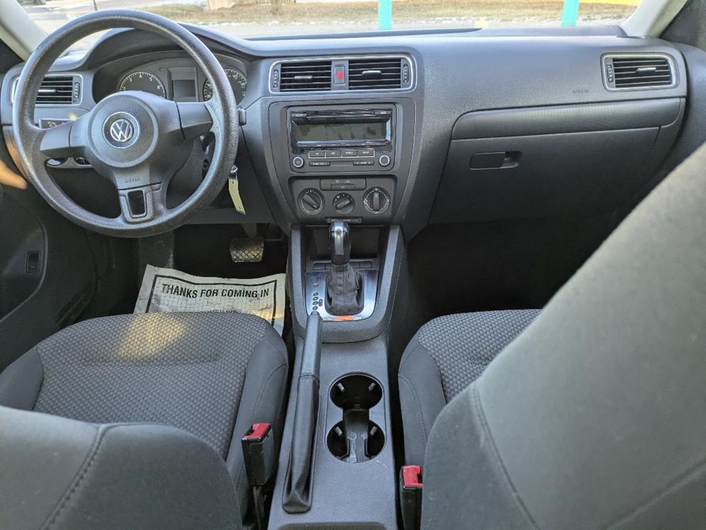 2012 Volkswagen Jetta Image 10