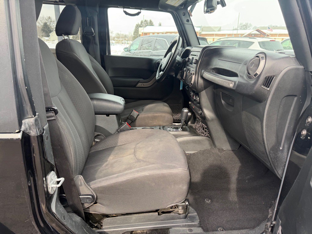 2016 Jeep Wrangler Image 11