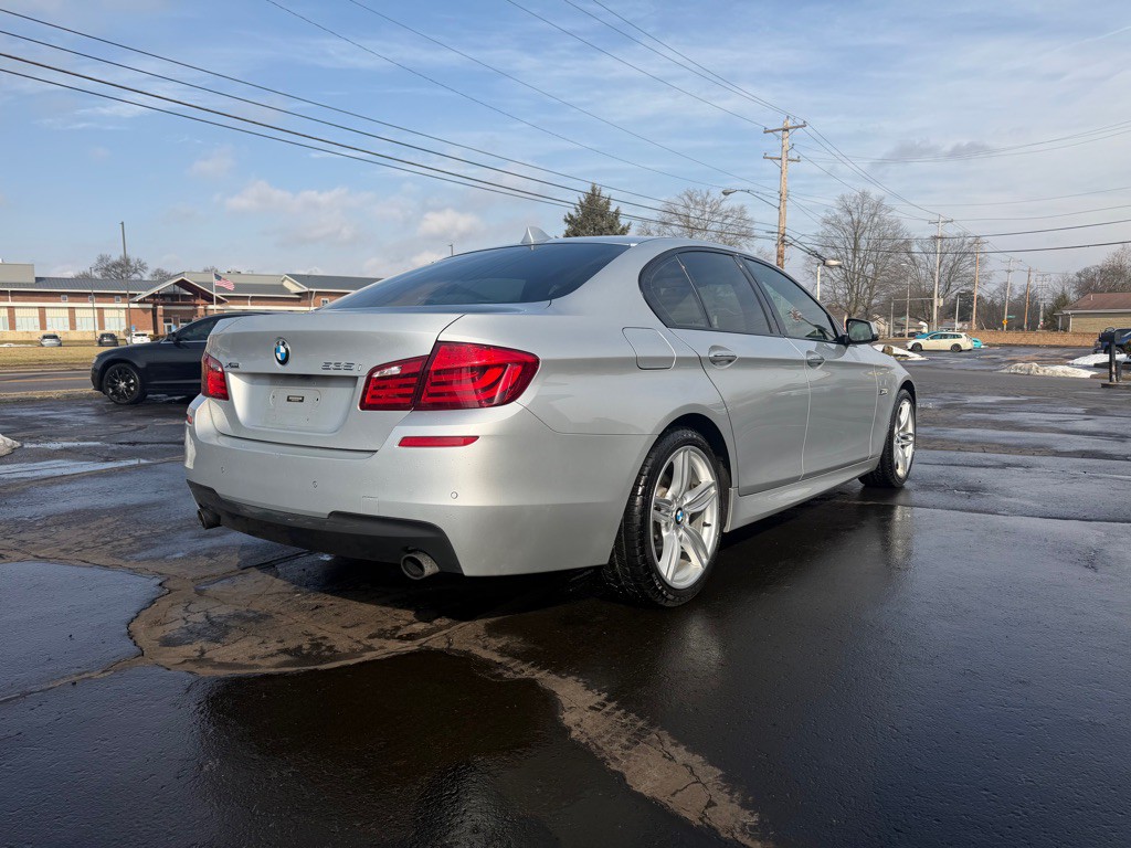2013 BMW 5 Series Image 7