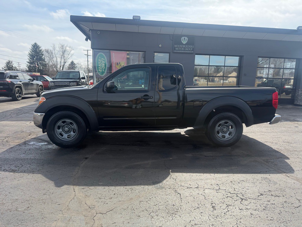 2007 Nissan Frontier Image 2