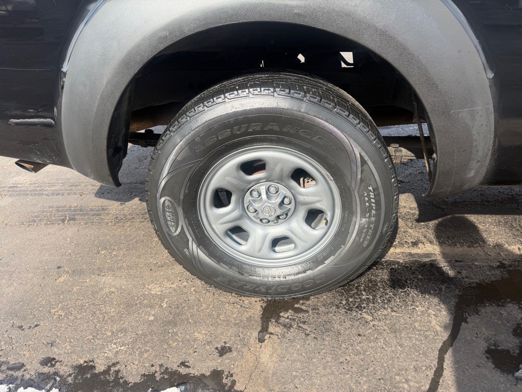 2007 Nissan Frontier Image 9