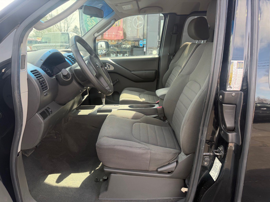 2007 Nissan Frontier Image 12