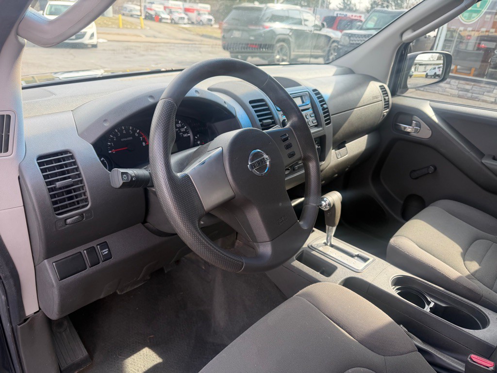 2007 Nissan Frontier Image 13