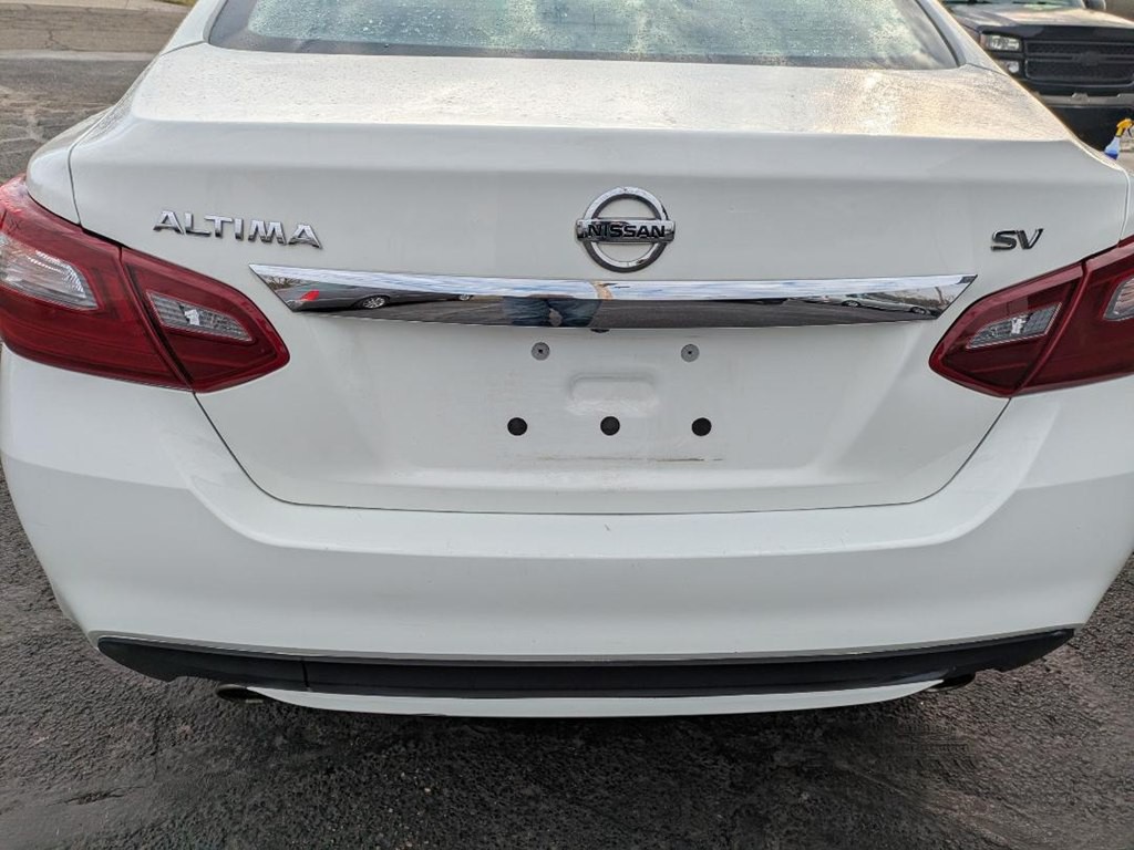 2018 Nissan Altima Image 8