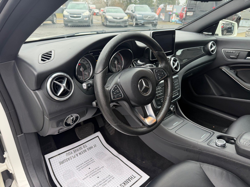 2015 Mercedes-Benz CLA-Class Image 13