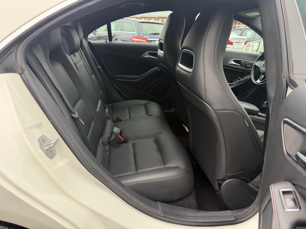 2015 Mercedes-Benz CLA-Class Image 15