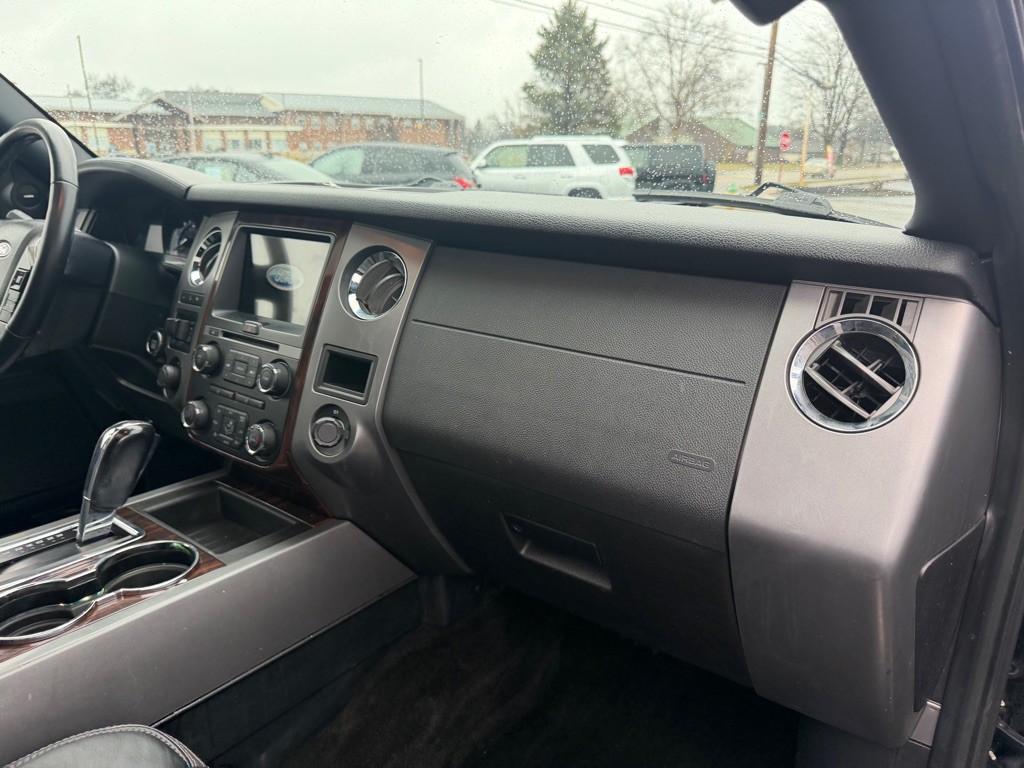 2016 Ford Expedition Image 12