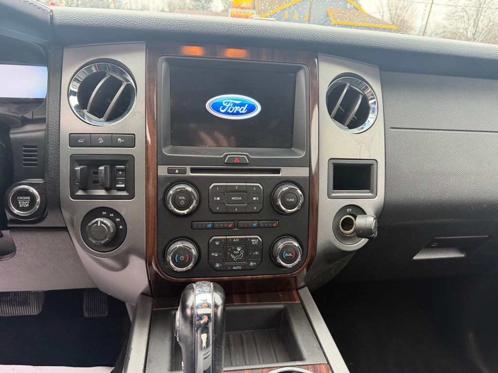 2016 Ford Expedition Image 15
