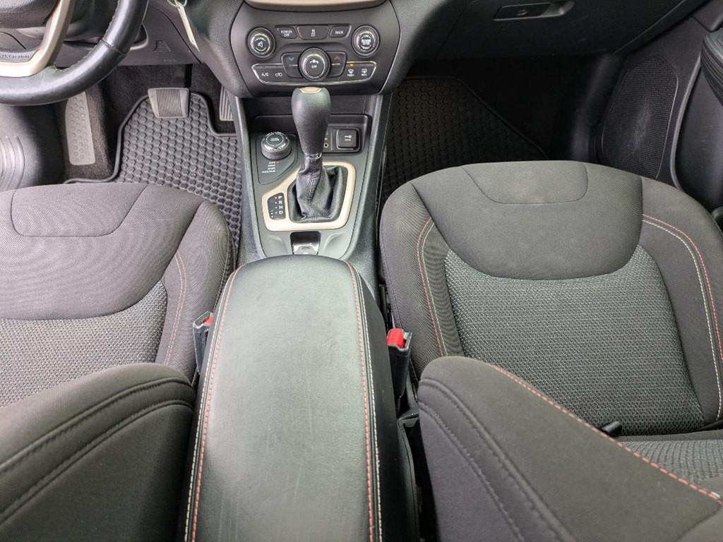 2016 Jeep Cherokee Image 15