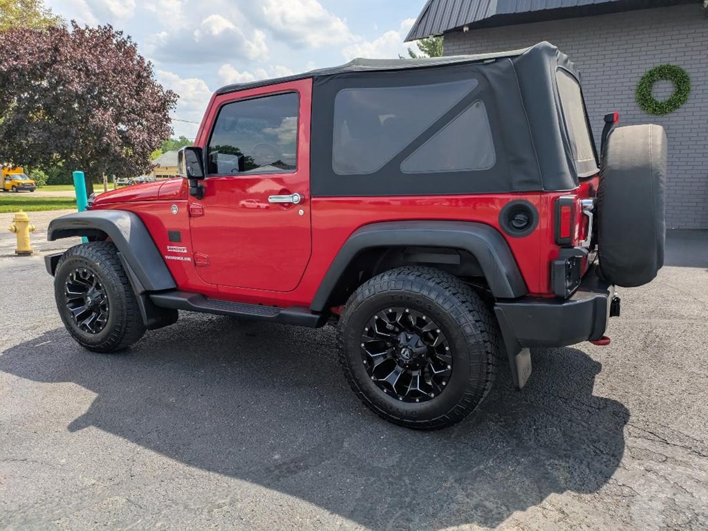 2010 Jeep Wrangler Image 3