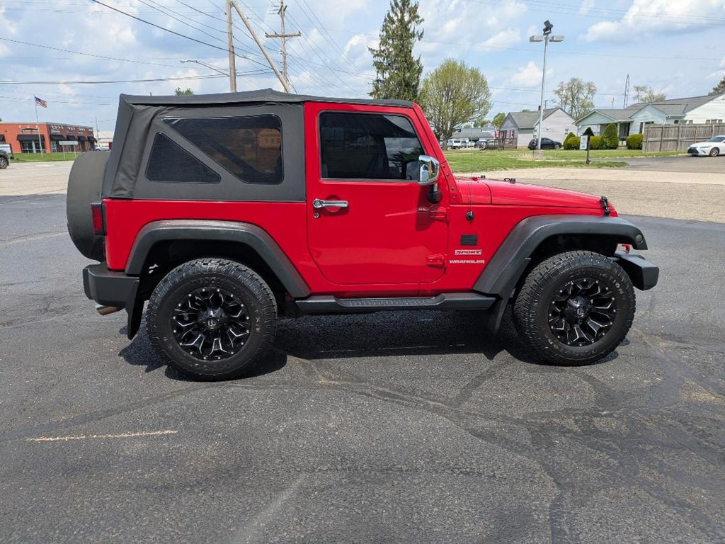 2010 Jeep Wrangler Image 5