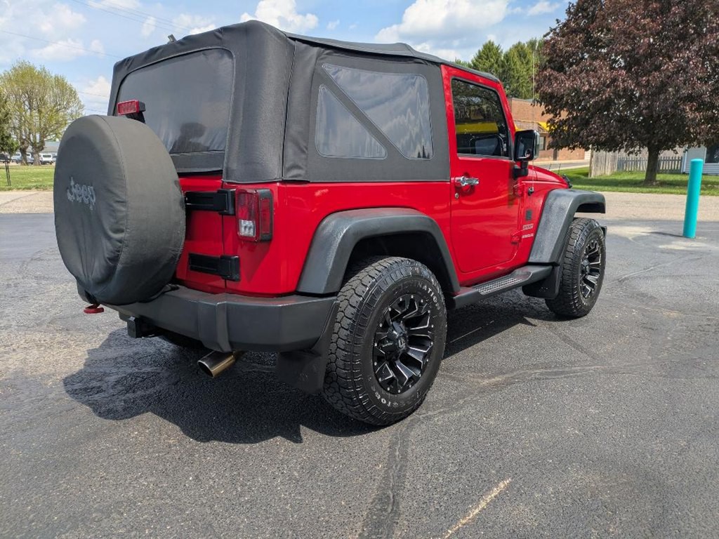 2010 Jeep Wrangler Image 6