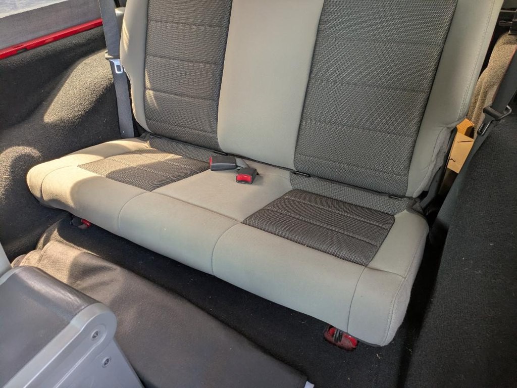 2010 Jeep Wrangler Image 15